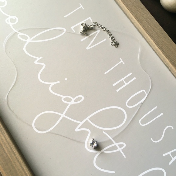 Round Simulated Diamond Invisible Choker Necklace - Picture 6 of 10